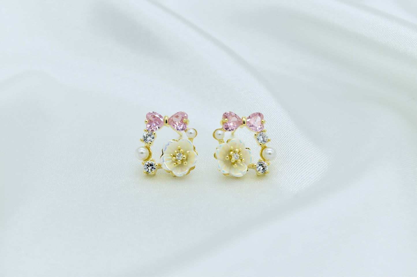 Lilium Crystal Flower Bow Earrings