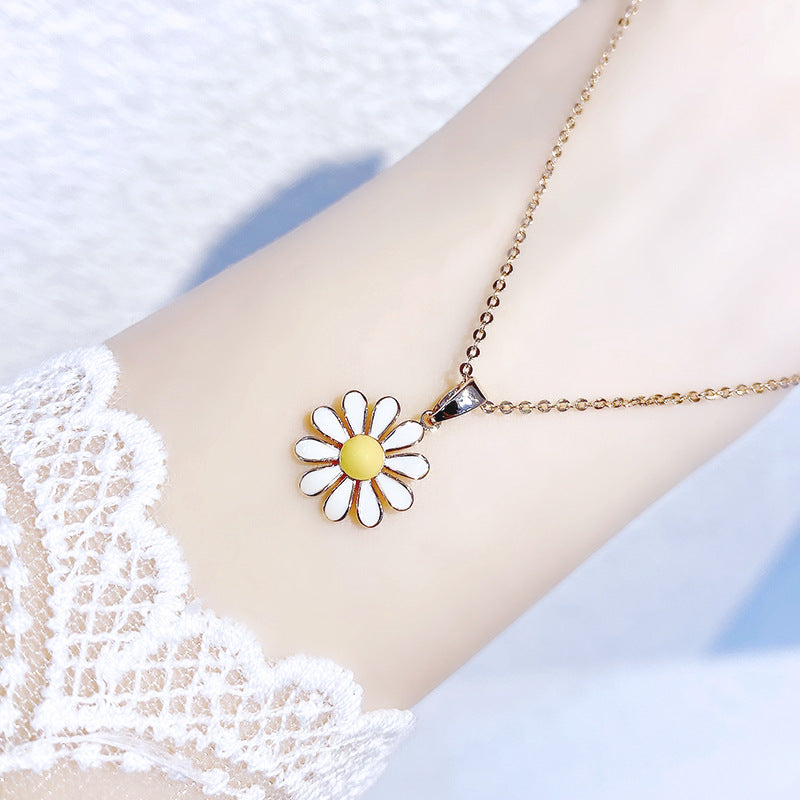 Daisy Flower Necklace