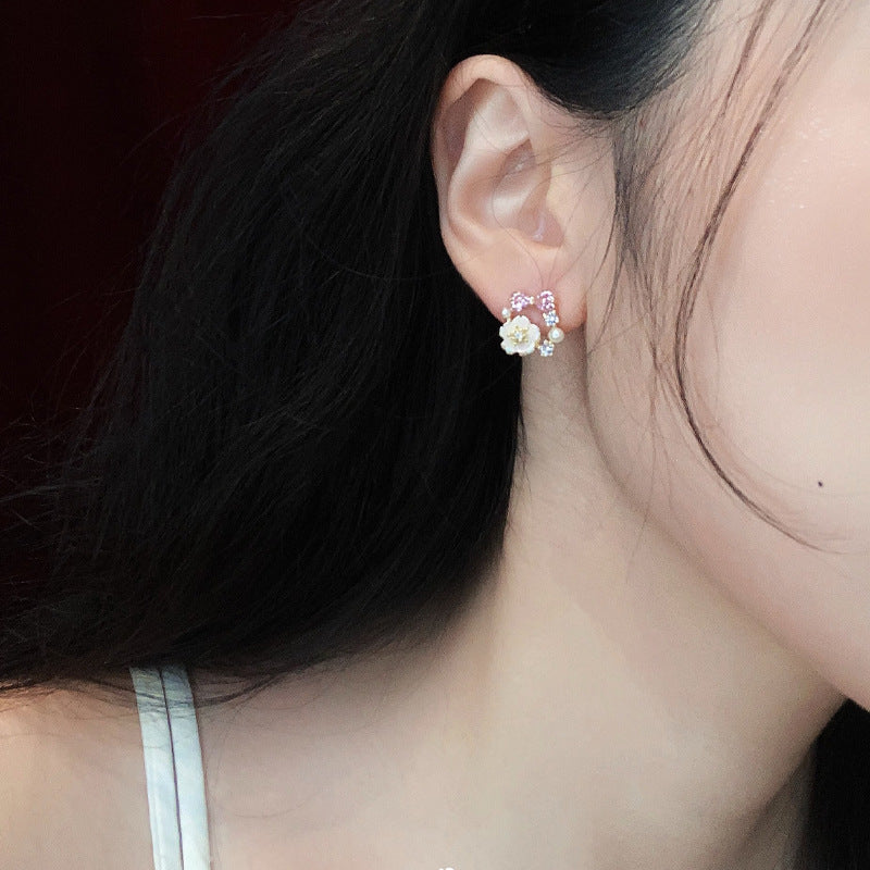 Lilium Crystal Flower Bow Earrings