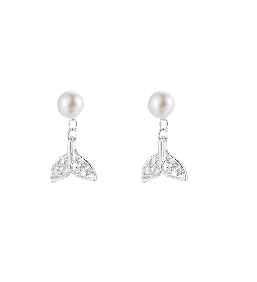 Fish Tail Earrings with Pearl